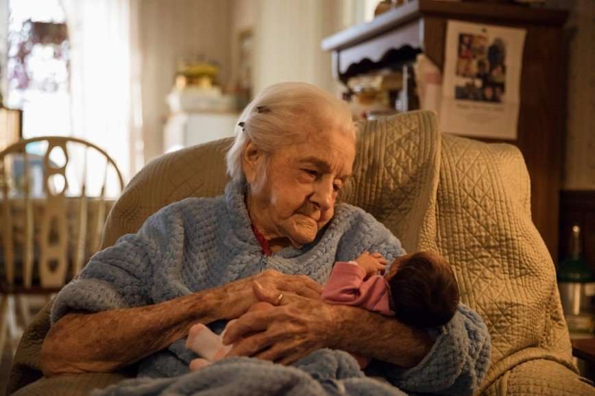 92-летняя американка раздумала умирать, узнав о скором рождении праправнучки
