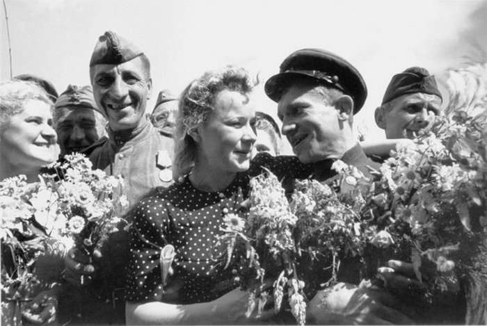 Трогательные фотографии времен Великой Отечественной войны