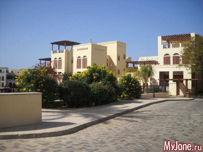 Курорт Тала Бей – райське містечко в Йорданії