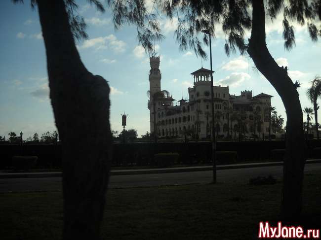 Королівський палац і парк Монтаза – яскравий куточок в Олександрії