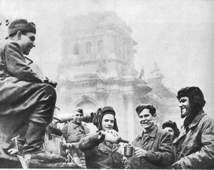Победный месяц: май 1945 года