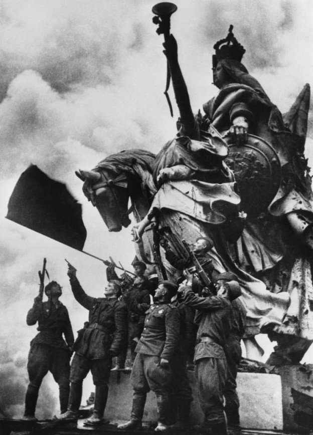 Победный месяц: май 1945 года