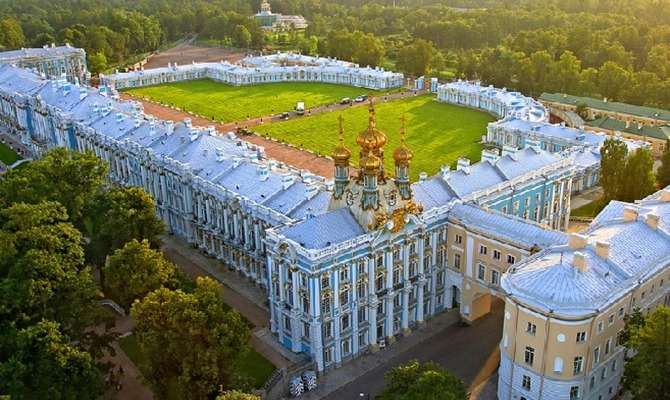 Місто Пушкін під Петербургом: «Поїдемо в Царське Село!»