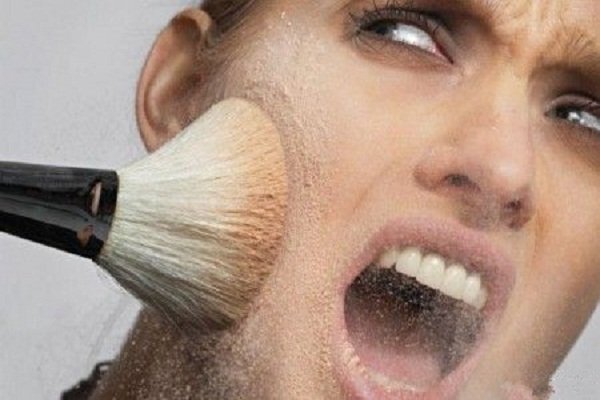 Опасна ли просроченная косметика?