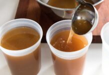 Курячий бульйон проти відвару: Посібник шеф-кухаря щодо смаку та текстури