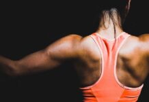 Ile mięśni możesz zbudować w ciągu miesiąca? Realistyczny przewodnik