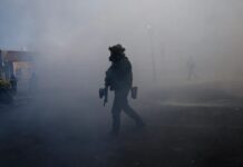 Чи переживають США колективну травму? Розуміння психологічного впливу постійних криз